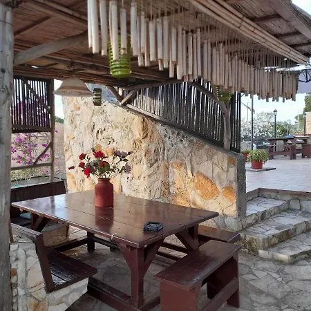 Al Pizzo بيت ضيافة *
